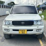 Toyota Land Cruiser 2002 White for sale