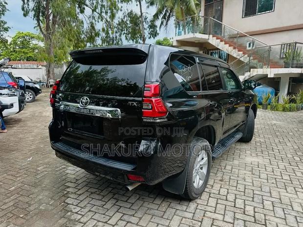 Toyota Land Cruiser Prado 2020 Black
