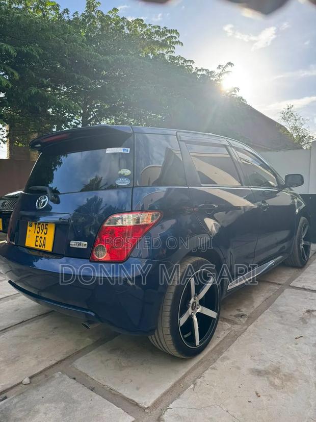 Toyota IST 2006 Blue