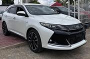 Toyota Harrier 2017 White for sale