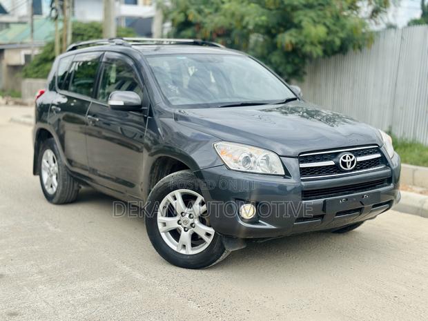 Toyota RAV4 2.4 2008 Gray