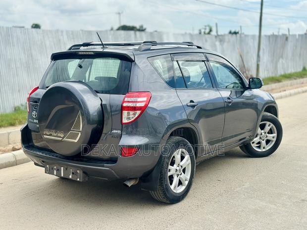 Toyota RAV4 2.4 2008 Gray