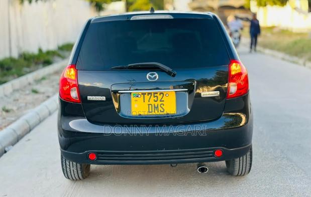 Mazda Verisa 2009 Black