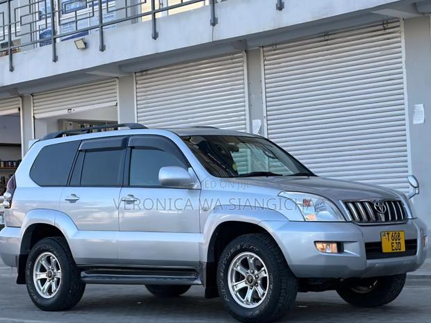 Toyota Land Cruiser Prado 2007 Silver