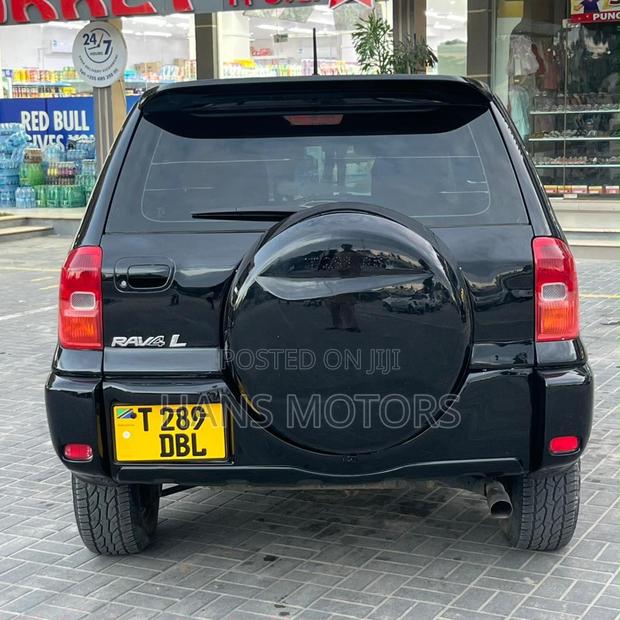 Toyota RAV4 Automatic 2003 Black