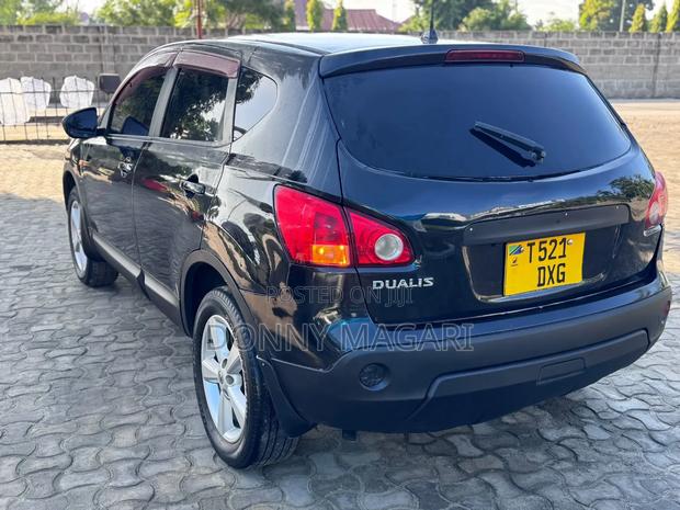 Nissan Dualis 2010 Black