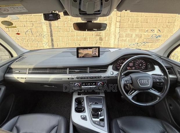 Audi Q7 2017 Black