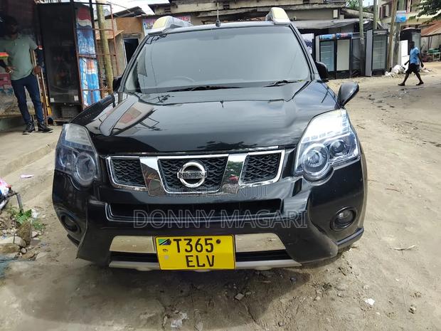 Nissan X-Trail 2012 Black