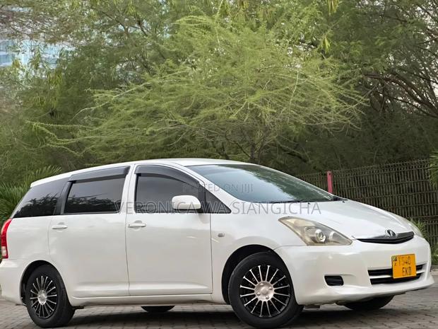 Toyota Wish 2003 White