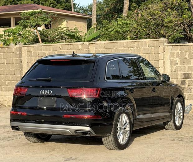 Audi Q7 2.0T Premium AWD quattro 2017 Black
