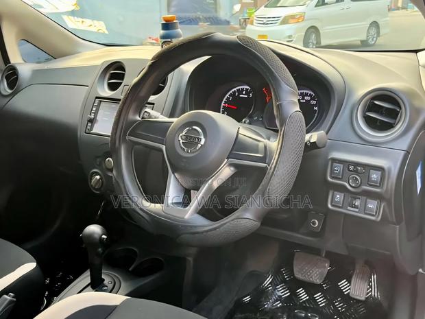 Nissan Note 2018 Silver