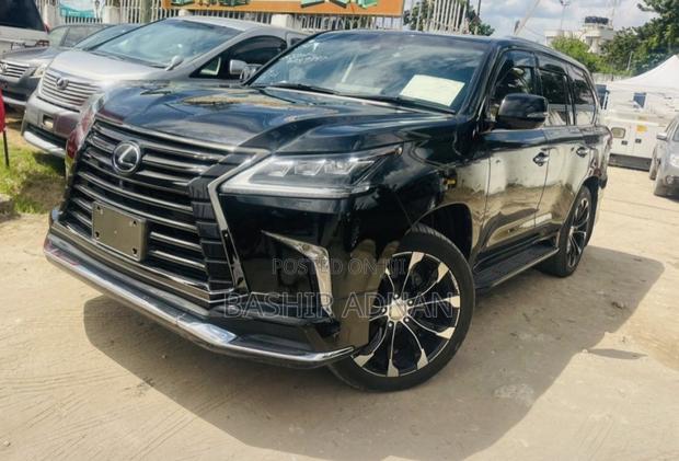 Lexus LX 570 AWD 2017 Black