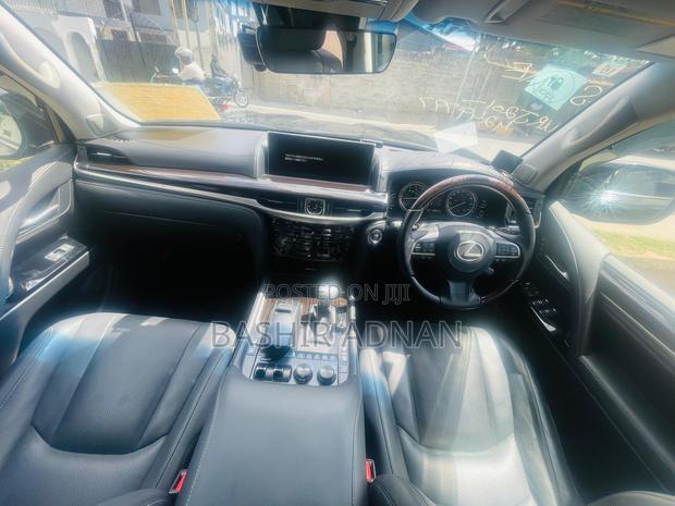 Lexus LX 570 AWD 2017 Black