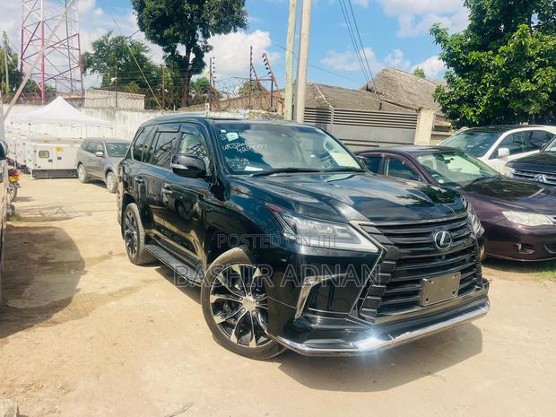 Lexus LX 570 AWD 2017 Black