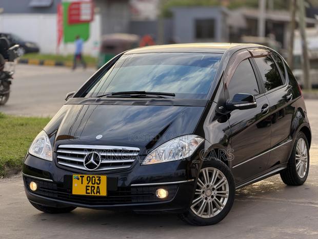 Mercedes-Benz A-Class 2011 Black