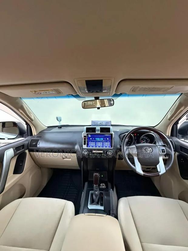 Toyota Land Cruiser Prado 2016