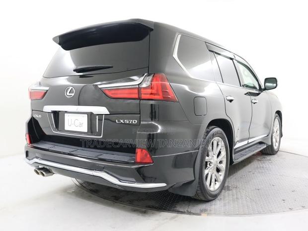 Lexus LX 570 AWD 2021 Black