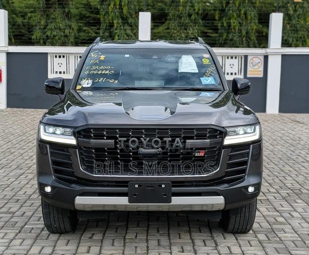 Toyota Land Cruiser 2023 Gray