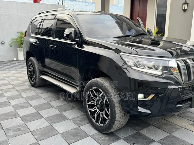 Toyota Land Cruiser Prado 2020 Black