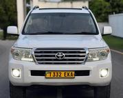 Toyota Land Cruiser 2014 Off white for sale