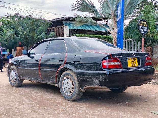 Toyota Chaser 2000 Black