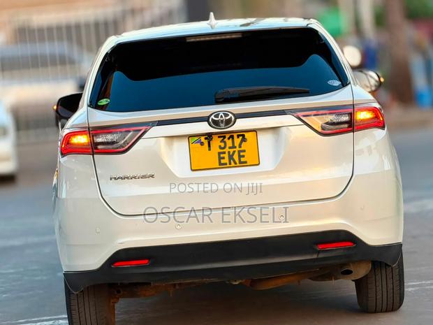 Toyota Harrier 2015 White