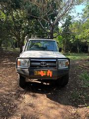 Toyota Land Cruiser 2009 White for sale