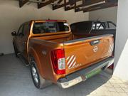 Nissan Navara 2.5 dCi 2011 Orange for sale