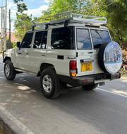 Toyota Land Cruiser 2018 White for sale