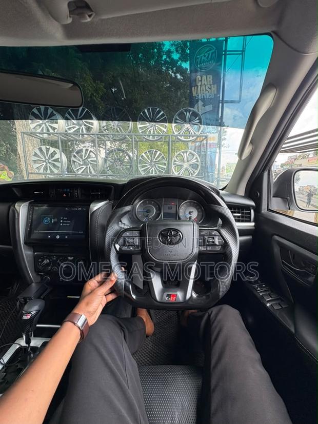 Toyota Fortuner 2.4 D AWD 2020 Pearl
