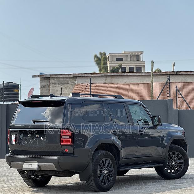 New Toyota Land Cruiser Prado 2024 Gray