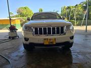 Jeep Cherokee 2013 White for sale