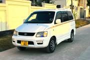 Toyota Noah 2001 White for sale