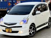 Toyota Ractis 2006 White for sale