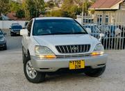 Toyota Harrier 2003 Off white for sale
