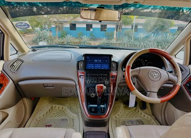 Toyota Harrier 2003 Off white