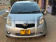 Toyota Vitz 2005 Silver for sale