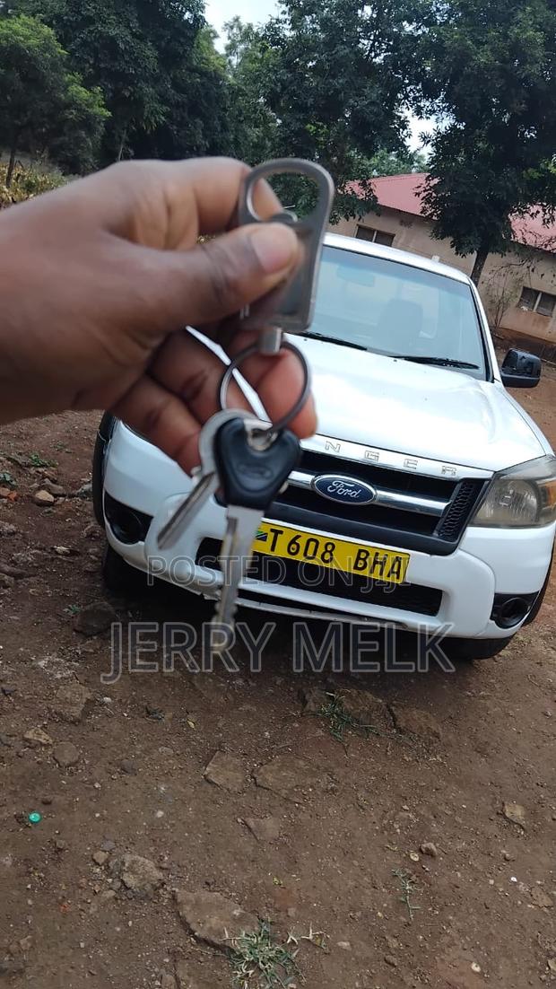 Ford Ranger Regular Cab 4x4 2005 White