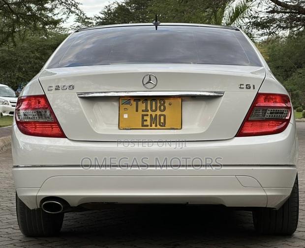 Mercedes-Benz C200 2010 White