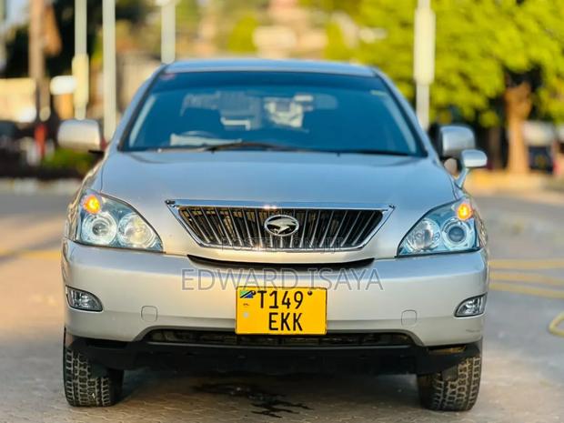Toyota Harrier 2005 Silver
