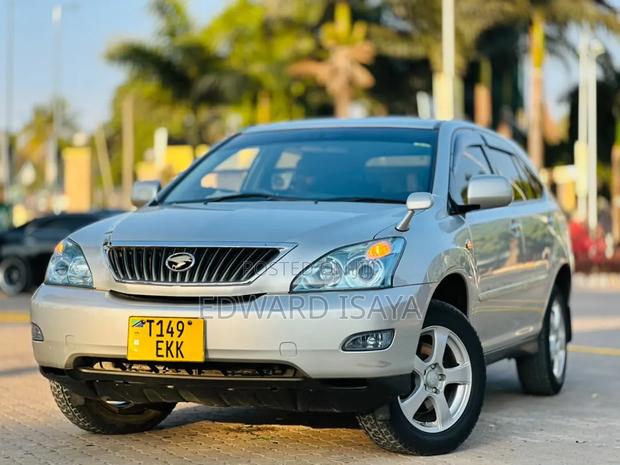 Toyota Harrier 2005 Silver