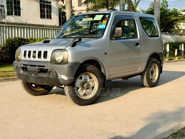 Mitsubishi Pajero 2000 Silver