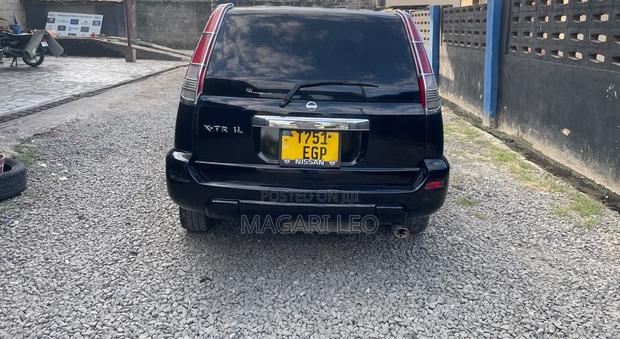 Nissan X-Trail 2.0 2005 Black