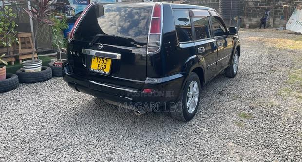 Nissan X-Trail 2.0 2005 Black