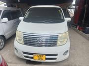Nissan Elgrand 2005 White for sale