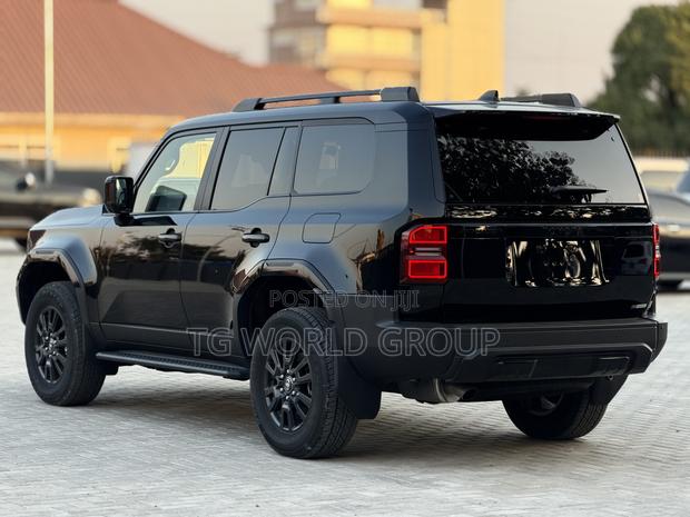 New Toyota Land Cruiser Prado 2.7 2025 Black