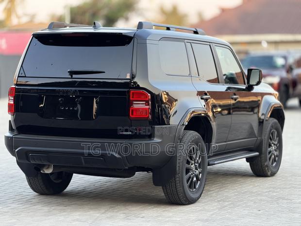New Toyota Land Cruiser Prado 2.7 2025 Black