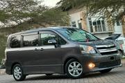 Toyota Noah 2008 Gray for sale