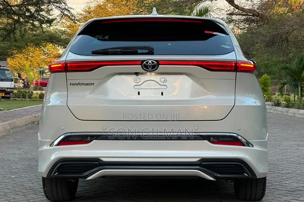 Toyota Harrier 2020 White