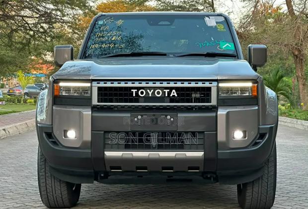 Toyota Land Cruiser Prado 2024 Gold